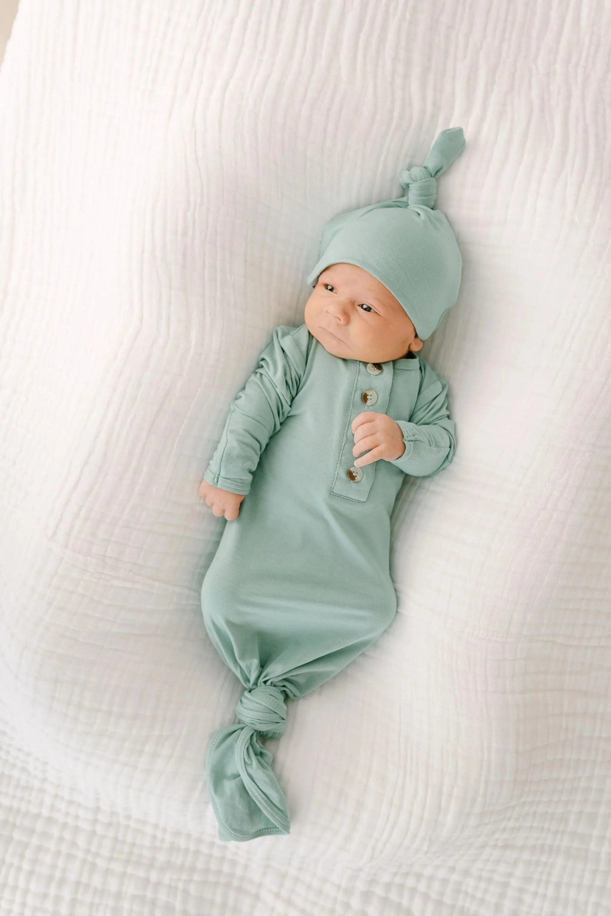 Knotted Button Baby Gown & Hat Set - Mint